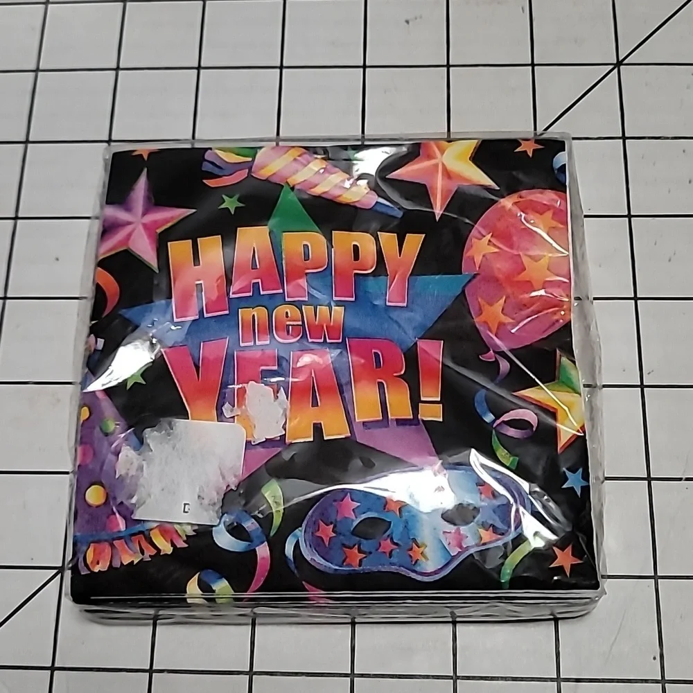 Happy New Year, Paper Beverage Napkins 60390 by Trend Setters 30 CT.  NIP‎